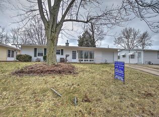 66 Meadow Terrace Pl, Decatur, IL 62521