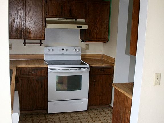 5th image of 20702 83rd Street Ct E