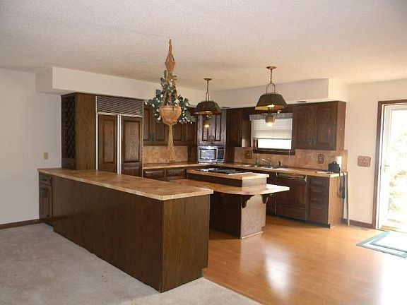 2nd image of 11577 Village Dr