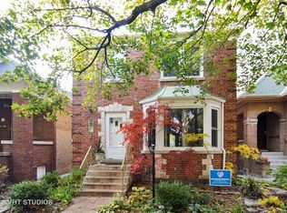 5746 N Sacramento Ave, Chicago, IL
