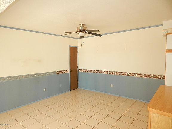 5th image of 996 N Caribe Ave