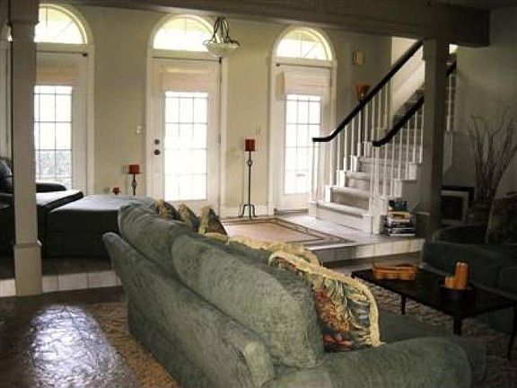 Elegant Living area