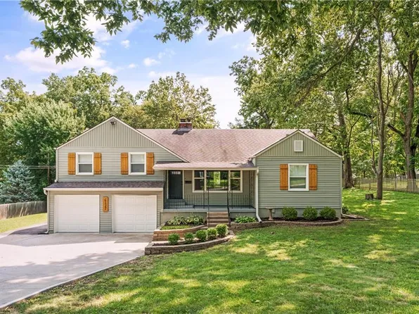 6127 Terrydale St, Overland Park, KS 66202