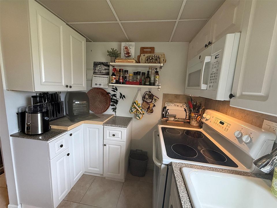 1st image of 9121 Sunrise Lakes Boulevard #101