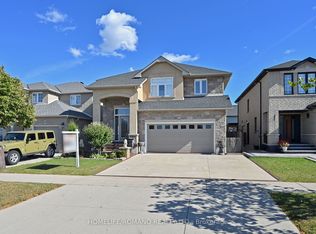 1052 Greenhill Ave, Hamilton, ON L8G5G9