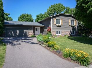 7901 Juneau Ln N, Maple Grove, MN 55311