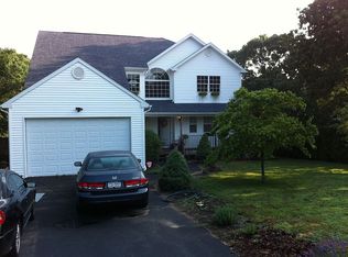 3 Edwin St, Centereach, NY 11720