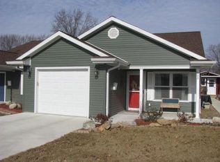 404 W Temple Ave, Effingham, IL 62401