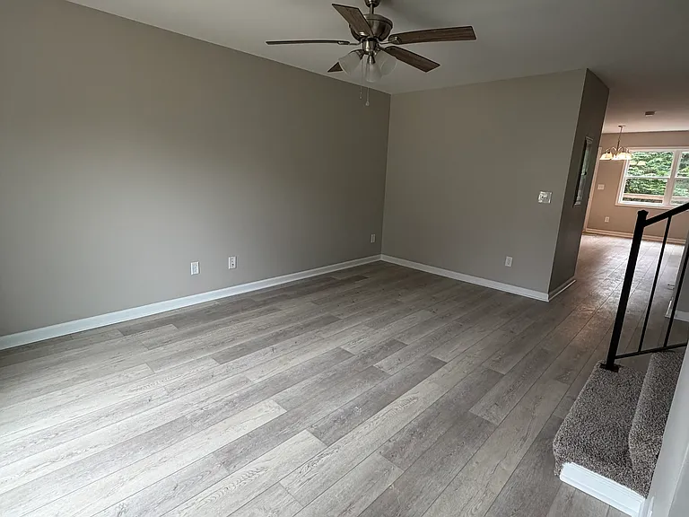 2137 Lynngate Dr #C — Photo 5