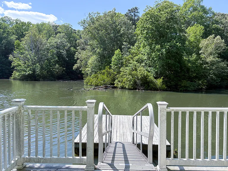 Condo amenities - lake with fishing dock