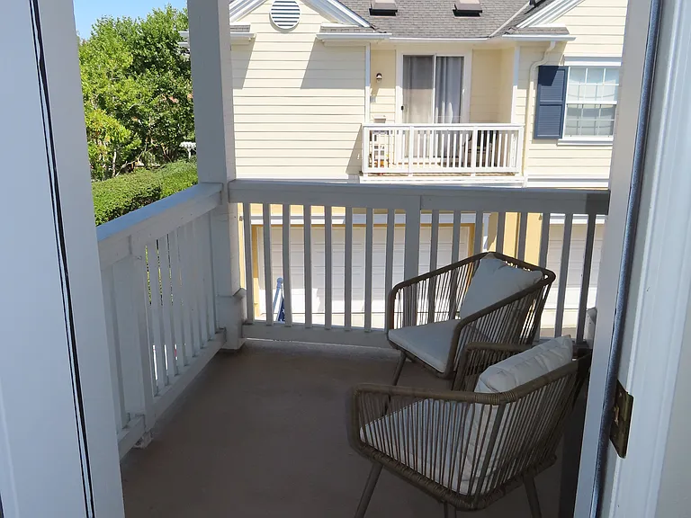 33 Strawflower St — Photo 6