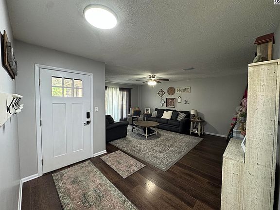 2nd image of 802 Larimer St