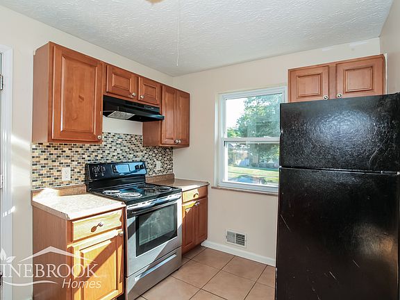 5th image of 5863 Willow Oak Ln
