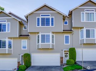 717 NW Meadow Ridge Ln, Camas, WA 98607