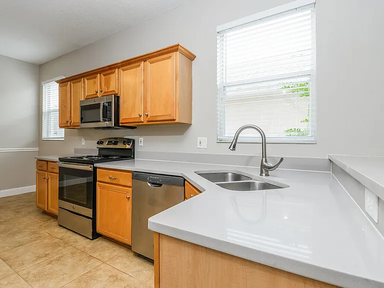 1046 Raining Meadows Ln — Photo 6