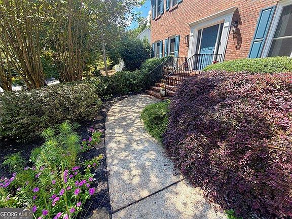 4th image of 2775 Saddlebrook Way NW