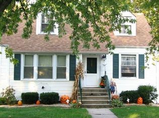 18452 Palmer Ave, Homewood, IL 60430