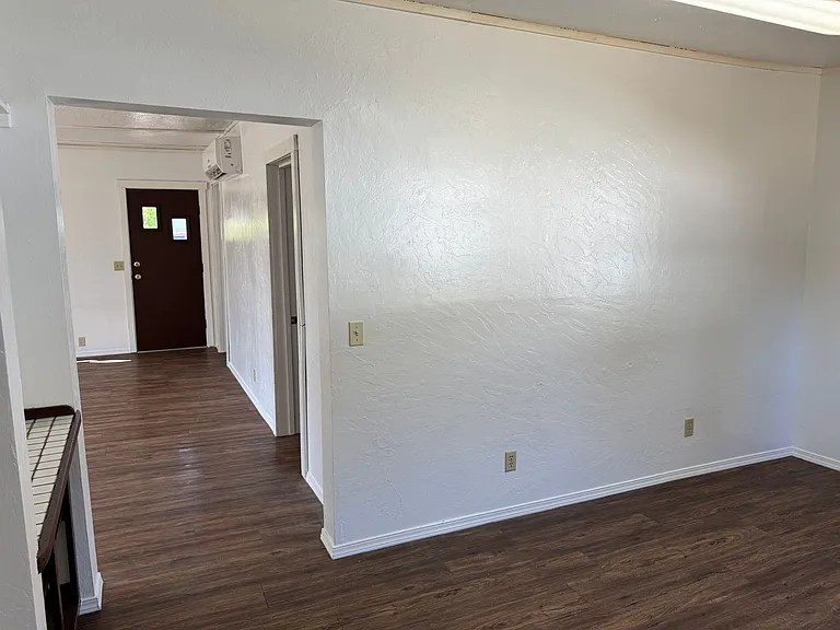1606 Ash Ave — Photo 18