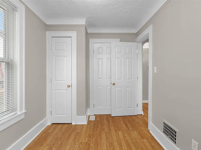 33316 Jefferson Ave — Photo 22