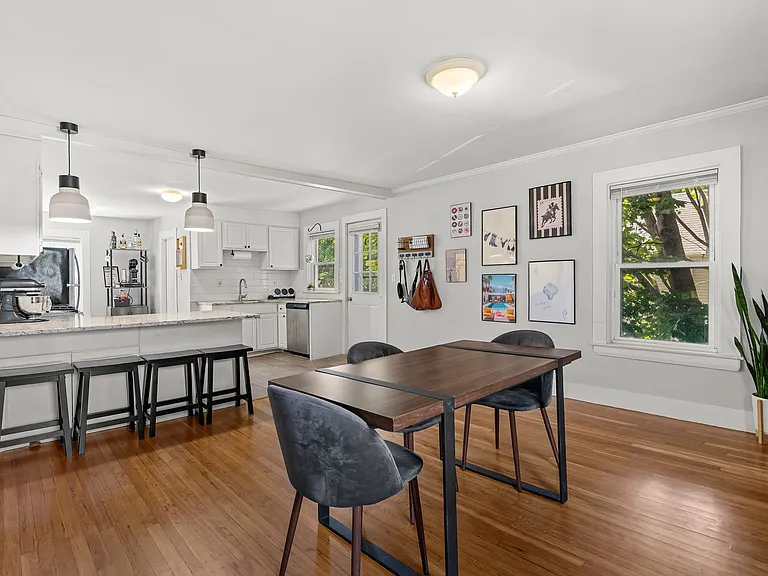 589 Willard St #2 — Photo 8