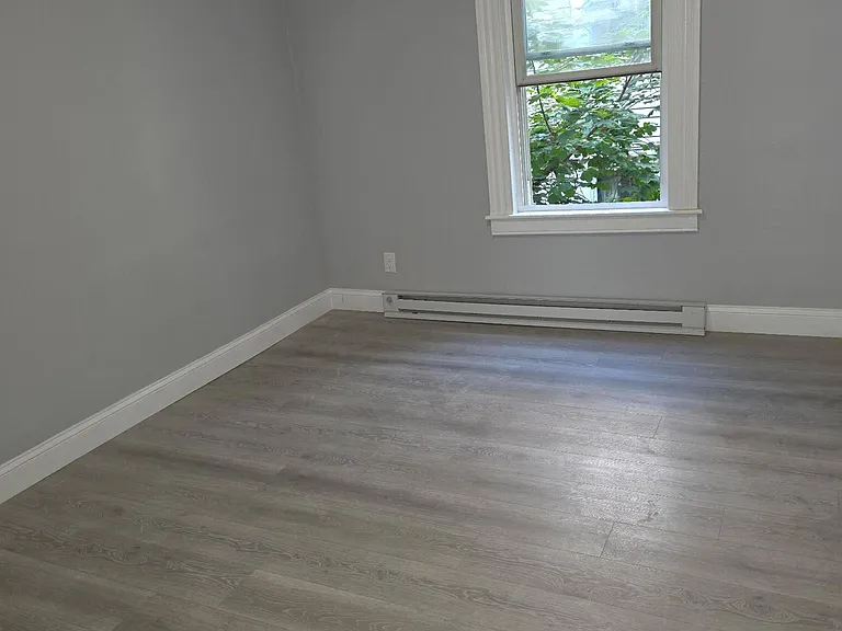 116 Locust St — Photo 10