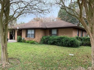 608 Queens Rd, Pasadena, TX 77502