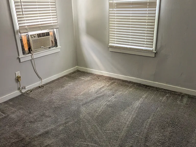 1008 Ridgeway St — Photo 16