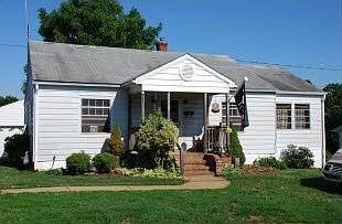 1st image of 893 Hilltop Dr