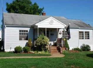 893 Hilltop Dr, Culpeper, VA 22701