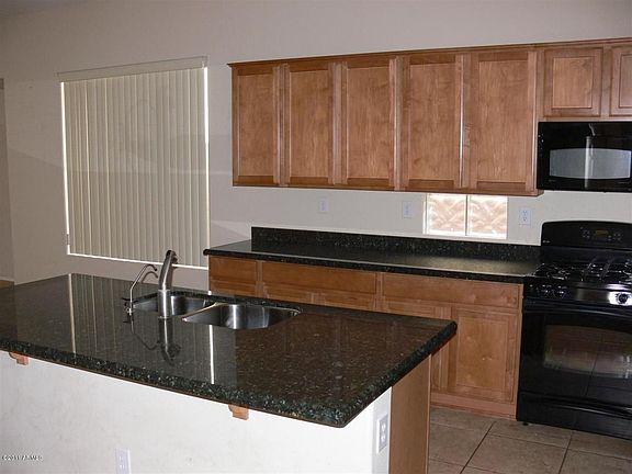 4th image of 41112 N Lytham Way