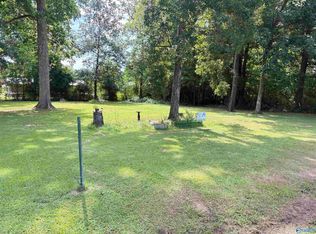 325 Woodall Ln, Scottsboro, AL 35768