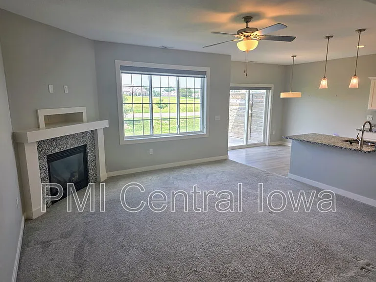 9643 Turnpoint Dr — Photo 11