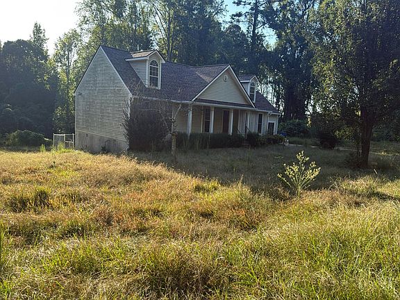3rd image of 4652 Stonewall Tell Rd