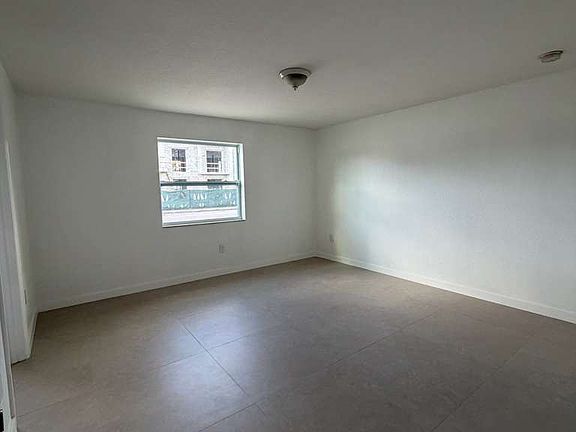 4th image of 10501 SW 172nd St Unit 10501
