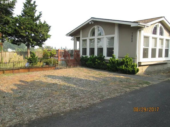1800 Woodland Ave, Woodburn, OR 97071