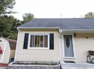 52 Dale Rd, Hooksett, NH 03106