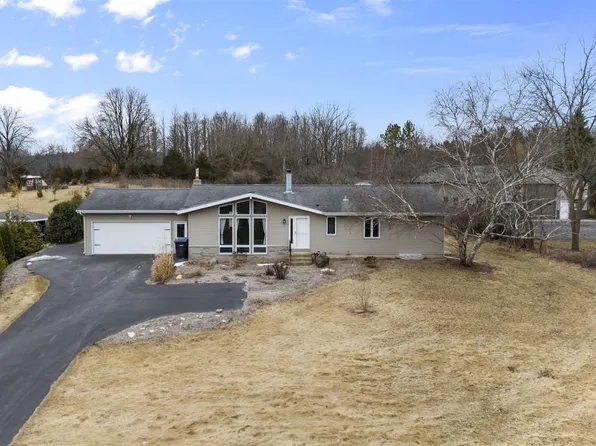 4663 County Road B, Oregon, WI 53575