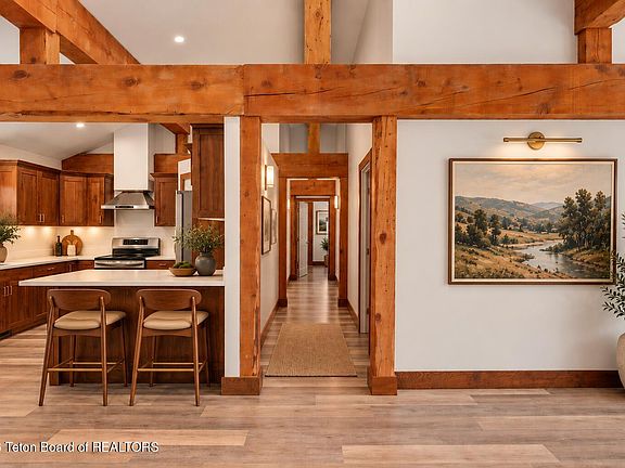 4th image of 362 Scrub Oak Dr