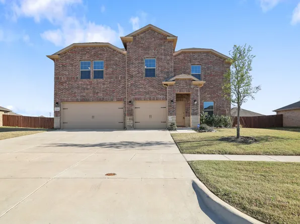 1322 Greenfield Dr, Cedar Hill, TX 75104