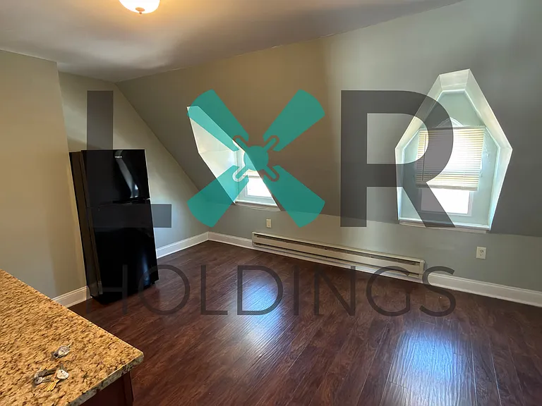 49 N Farson St #3 — Photo 8