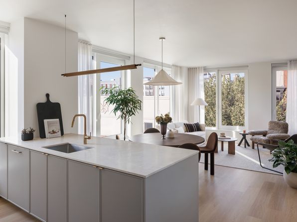 544 Carroll St #PENTHOUSE 2C