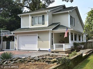 12 Farragut Rd, Annapolis, MD 21403