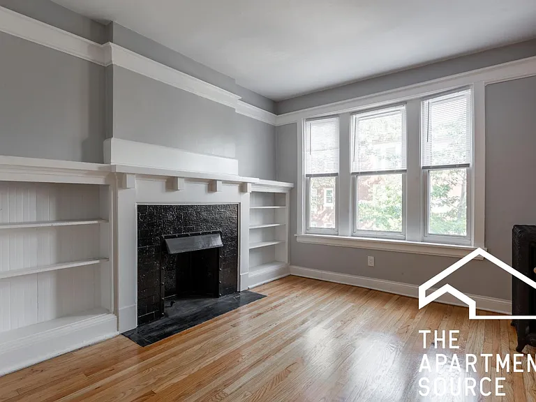 1253 W Rosemont Ave #2 — Photo 2