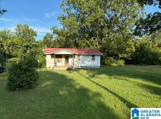 111 Leah Dr, Talladega, AL 35160