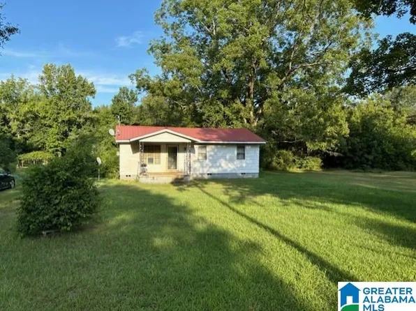 111 Leah Dr, Talladega, AL 35160