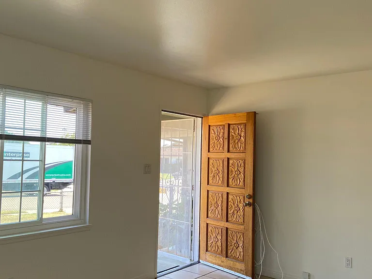 3195 Mandan Way — Photo 4