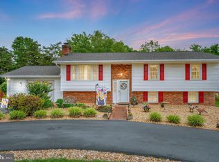 806 Edwards Dr, Fredericksburg, VA