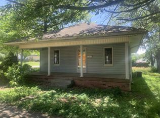 615 S 10th St, Petersburg, IN 47567