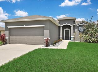 245 Majestic Gardens Ln, Winter Haven, FL 33880