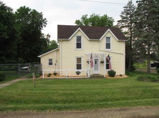 408 2nd St, Elberon, IA 52225